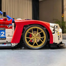 BMW M4 GT4 (4556 peças)